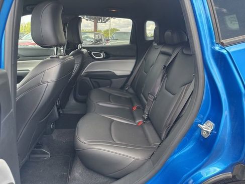 Used 2024 Jeep Compass Limited AWD/4WD image 13