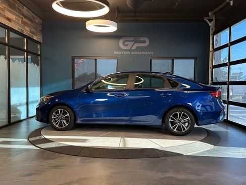 Used 2023 Kia Forte LXS FWD image 6