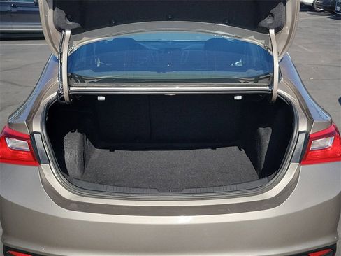 Used 2023 Chevrolet Malibu LT image 24