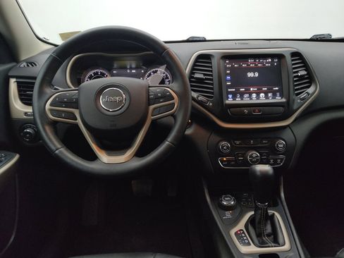 Used 2017 Jeep Cherokee Limited image 22