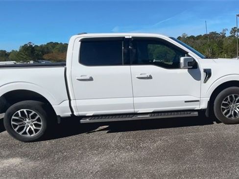 Used 2022 Ford F150 Lariat image 13