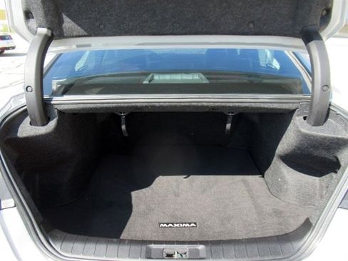 Used 2016 Nissan Maxima Platinum w/ Interior Lighting Package image 10