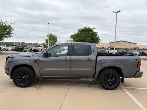 Used 2026 Nissan Frontier SV image 6