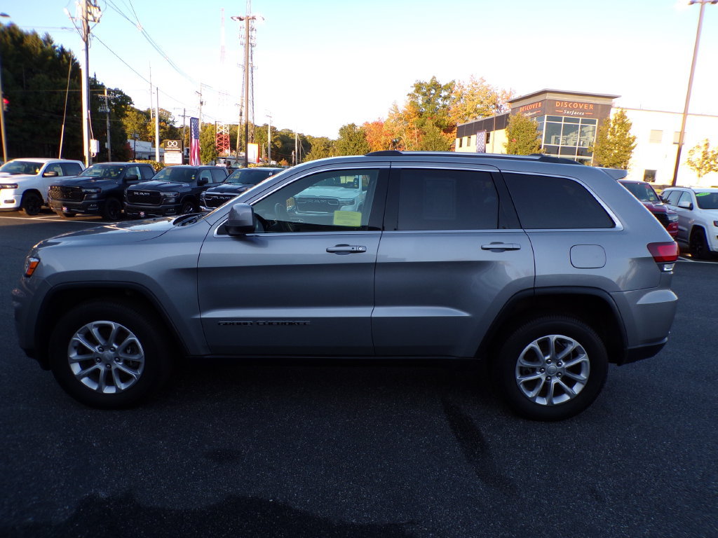 Used 2021 Jeep Grand Cherokee Laredo X AWD/4WD image 5