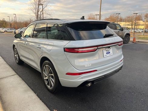 Used 2025 Lincoln Corsair Grand Touring w/ Equipment Group 302A image 6