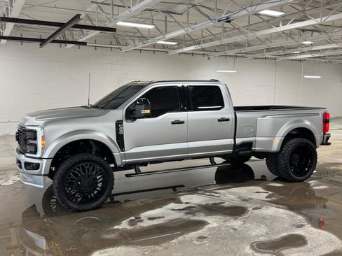 Used 2024 Ford F450 Platinum w/ Camper Package AWD/4WD image 49