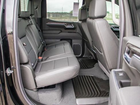 Used 2025 Chevrolet Silverado 1500 LTZ AWD/4WD image 21