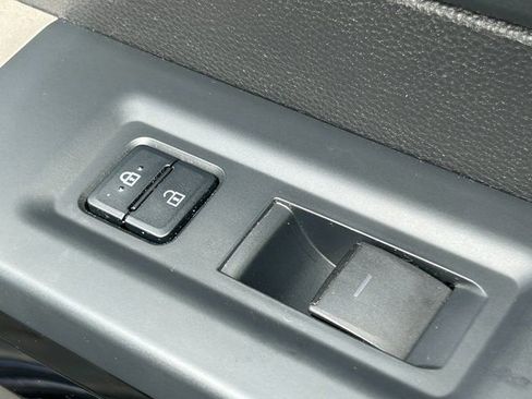 Used 2022 Toyota Tundra Limited image 38