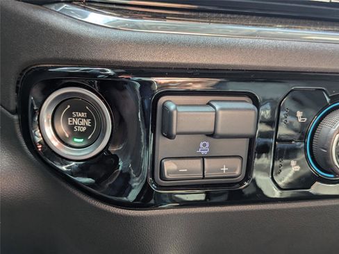 Used 2022 Chevrolet Silverado 1500 LT Trail Boss w/ Protection Package image 30