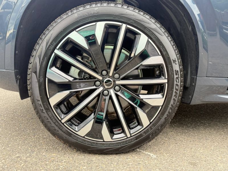 Used 2025 Volvo XC90 B6 Plus w/ Protection Package Premier AWD/4WD image 41