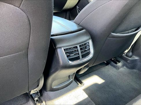 Used 2024 Chevrolet Malibu LT image 10