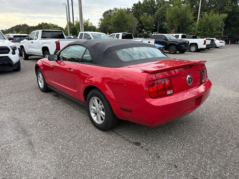 Used 2008 Ford Mustang Premium RWD image 3