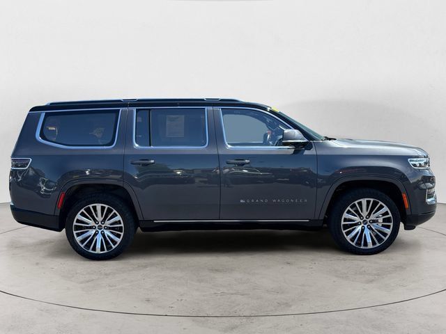 Used 2022 Jeep Grand Wagoneer Series III w/ Flexible Seating Group AWD/4WD image 6