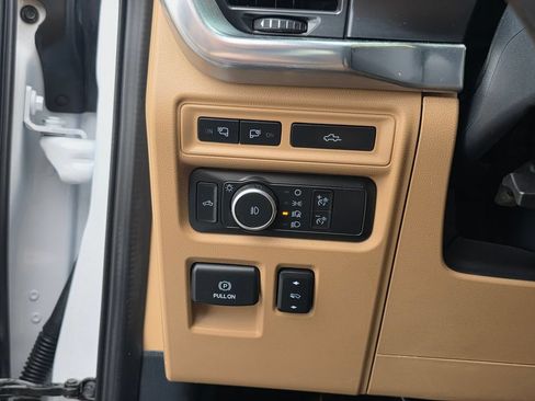 Used 2021 Ford F150 Lariat w/ Equipment Group 501A Mid AWD/4WD image 15