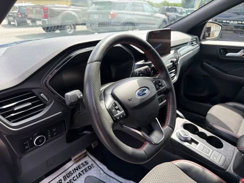 Used 2023 Ford Escape ST-Line Select AWD/4WD image 21