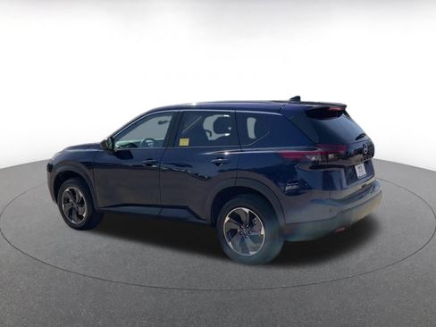 Used 2025 Nissan Rogue SV image 10