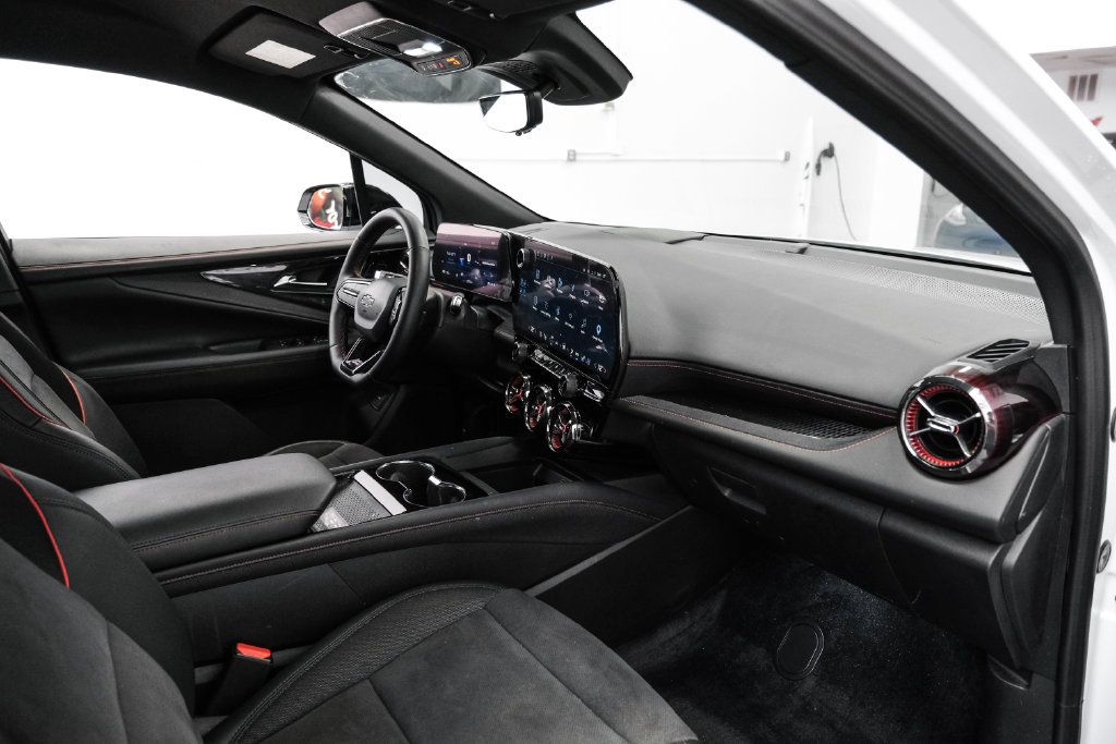 Used 2024 Chevrolet Blazer EV RS AWD/4WD image 13