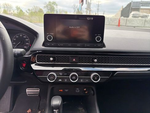 Used 2022 Honda Civic Sport image 14