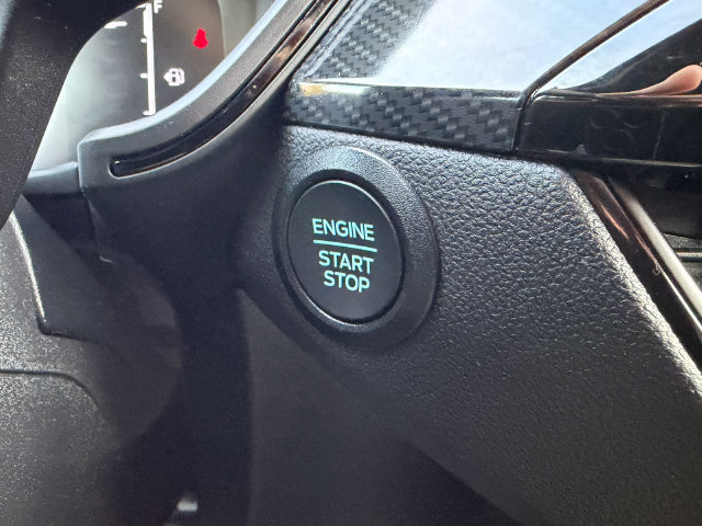 Certified 2025 Ford Escape ST-Line Select AWD/4WD image 21