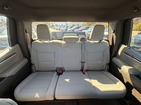 Used 2024 Chevrolet Silverado 1500 RST image 23