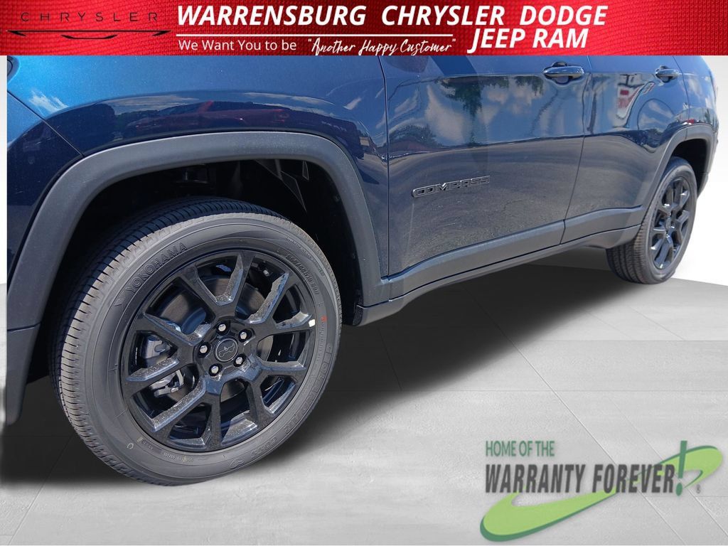 New 2026 Jeep Compass Latitude AWD/4WD image 35