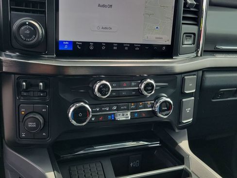 New 2026 Ford F350 Lariat w/ Lariat Premium Package AWD/4WD image 28