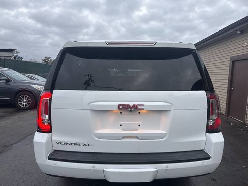 Used 2016 GMC Yukon XL SLT w/ Open Road Package image 4