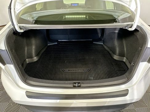 Used 2025 Toyota Corolla Hybrid Sedan FWD image 30