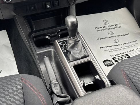 Certified 2023 Toyota Tacoma SR5 AWD/4WD image 26