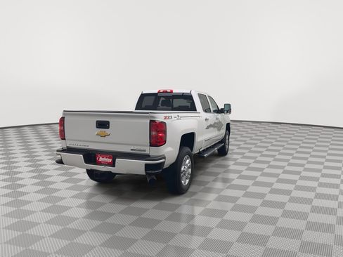 Used 2016 Chevrolet Silverado 2500 High Country w/ Duramax Plus Package image 40
