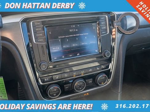 Used 2017 Volkswagen Passat 1.8T R-Line image 7