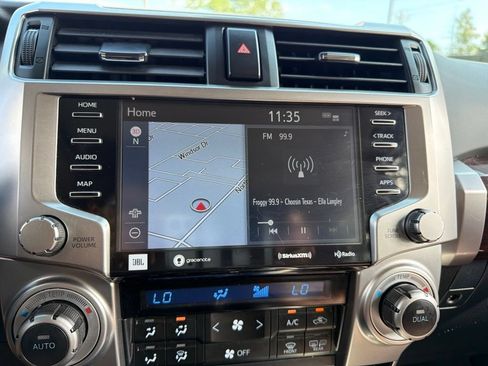 Used 2022 Toyota 4Runner Limited AWD/4WD image 10
