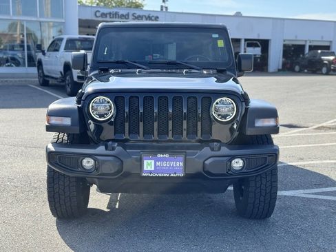 Used 2022 Jeep Wrangler Unlimited Sport image 10