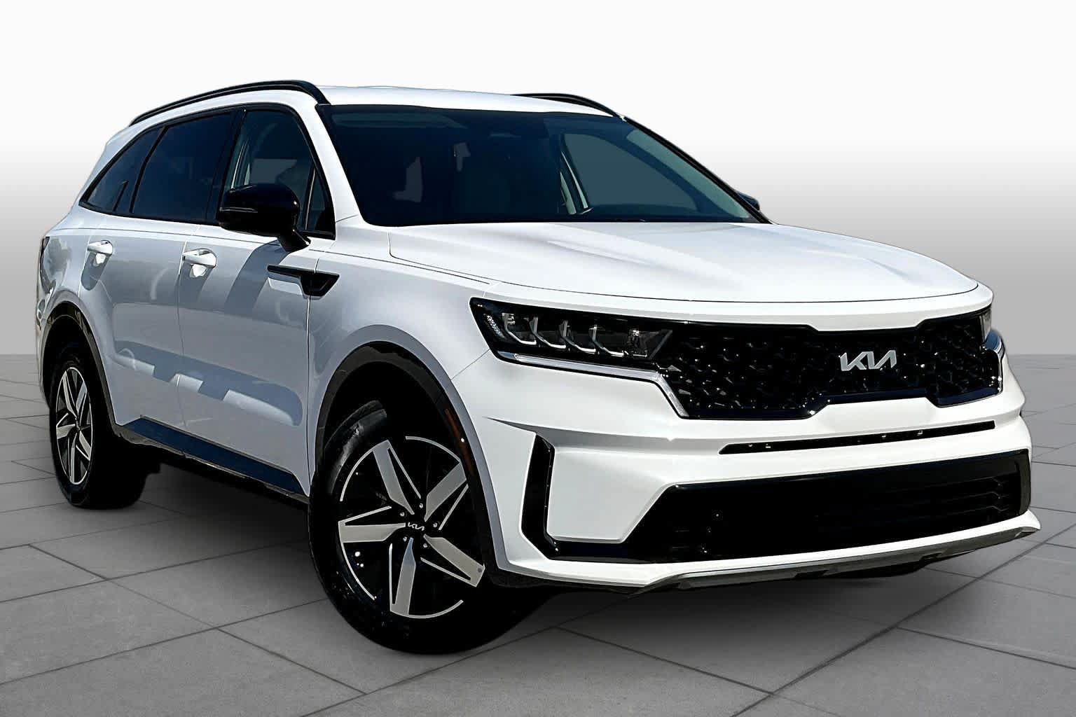 Used 2023 Kia Sorento S FWD image 3