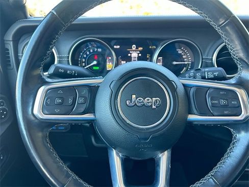 Used 2021 Jeep Wrangler Unlimited Sahara image 18