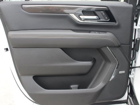 New 2026 GMC Yukon XL Elevation w/ Elevation Premium Package image 29