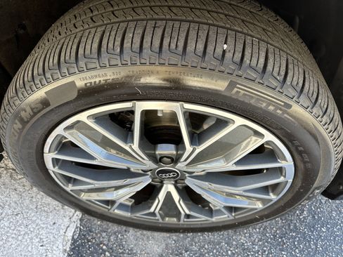 Used 2025 Audi Q5 Premium Plus AWD/4WD image 6