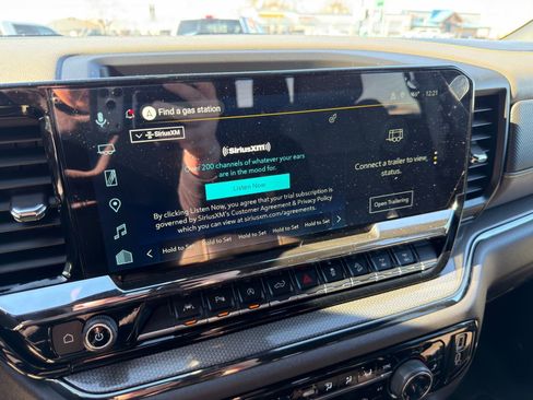 Used 2024 Chevrolet Silverado 1500 ZR2 w/ Technology Package AWD/4WD image 27