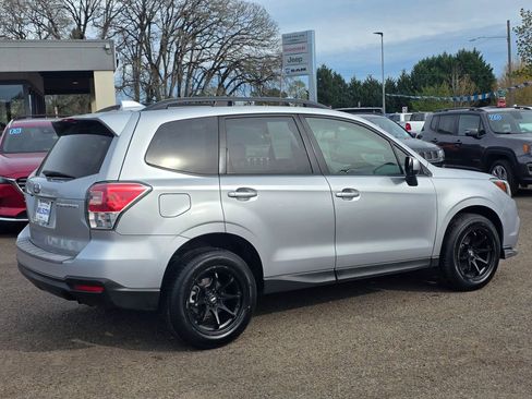 Used 2018 Subaru Forester 2.5i Premium image 30