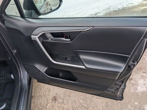 Used 2024 Toyota RAV4 XLE image 32