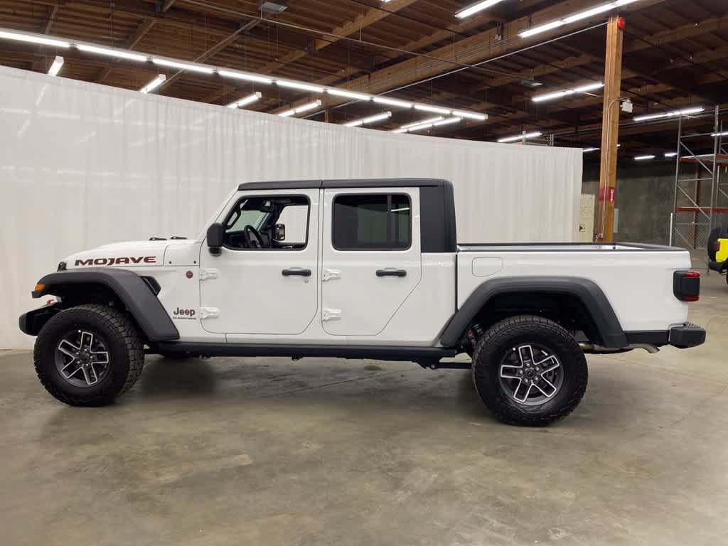 Used 2026 Jeep Gladiator Mojave AWD/4WD image 3