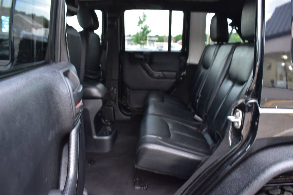 Used 2015 Jeep Wrangler Unlimited Sahara AWD/4WD image 22
