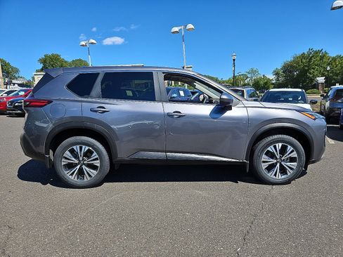 Certified 2023 Nissan Rogue SV image 7