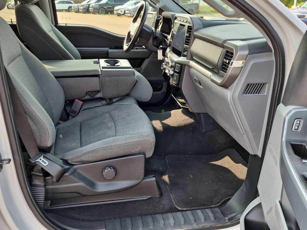 Used 2024 Ford F150 XLT AWD/4WD image 31