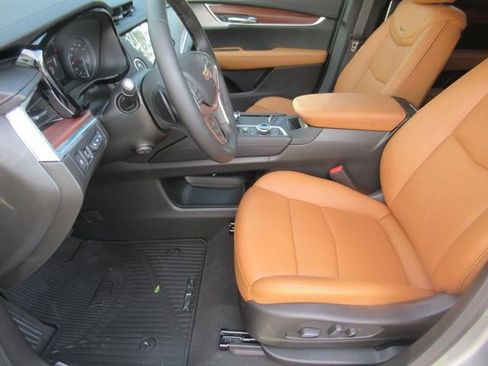 New 2025 Cadillac XT5 Premium Luxury w/ Technology Package image 15