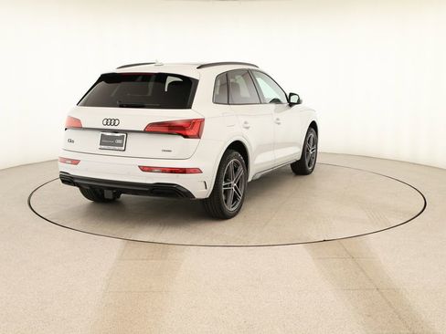 Certified 2025 Audi Q5 e Premium Plus w/ Premium Plus Package image 6