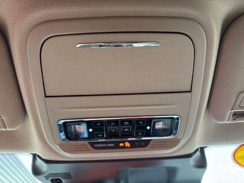 Used 2025 Lincoln Corsair Grand Touring w/ Equipment Group 301A AWD/4WD image 25