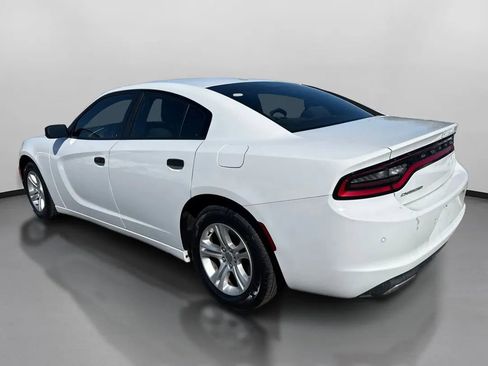 Used 2019 Dodge Charger SXT image 5