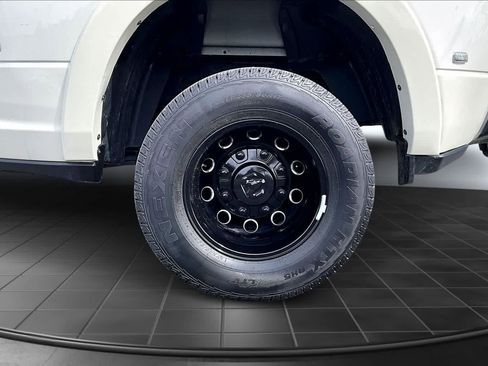 Used 2021 RAM 3500 Laramie image 35
