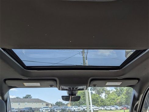 Used 2020 GMC Sierra 3500 Denali w/ Denali Ultimate Package image 31